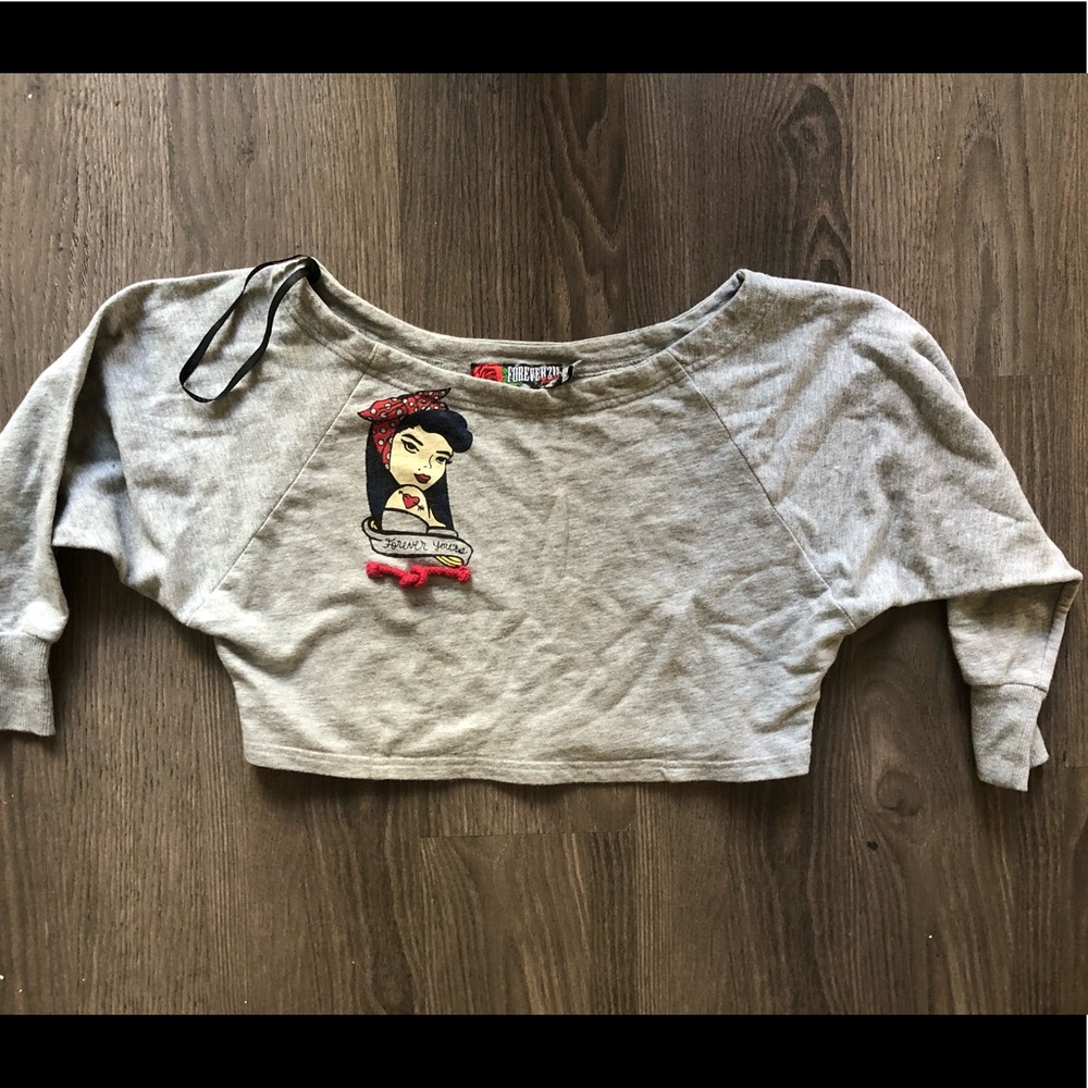 Graphic crop top